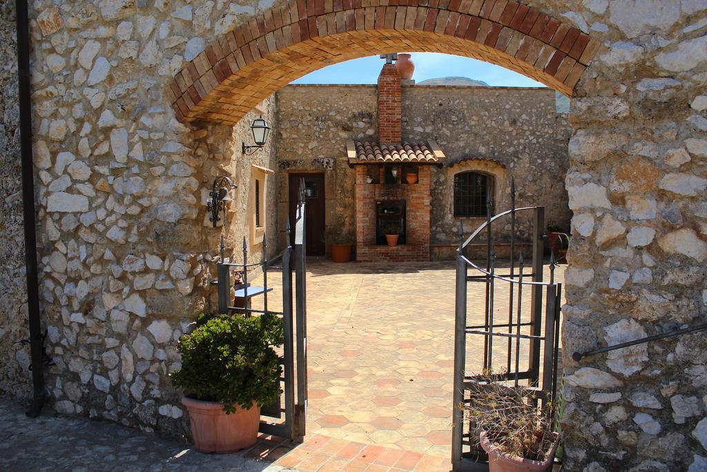 Casale Maddalena Vila Carini Exterior foto